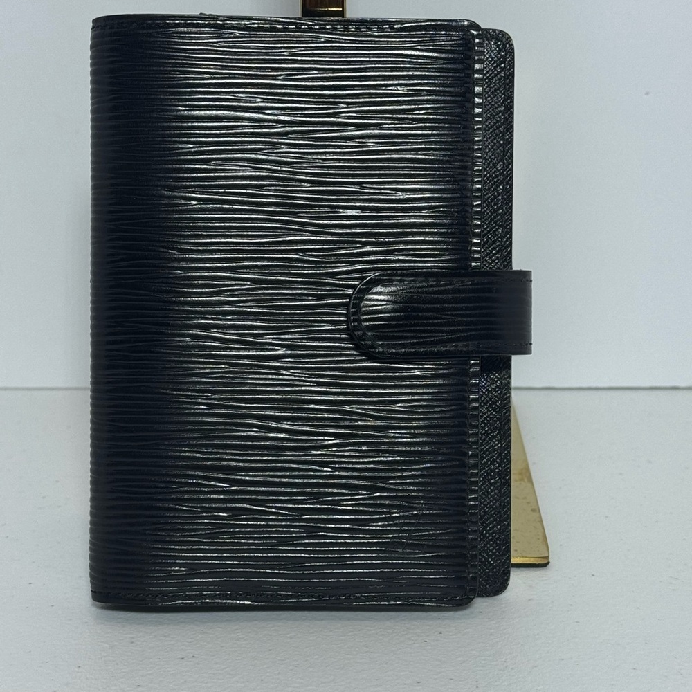 AUTHENTIC Louis Vuitton Black Epi  Leather Organizer